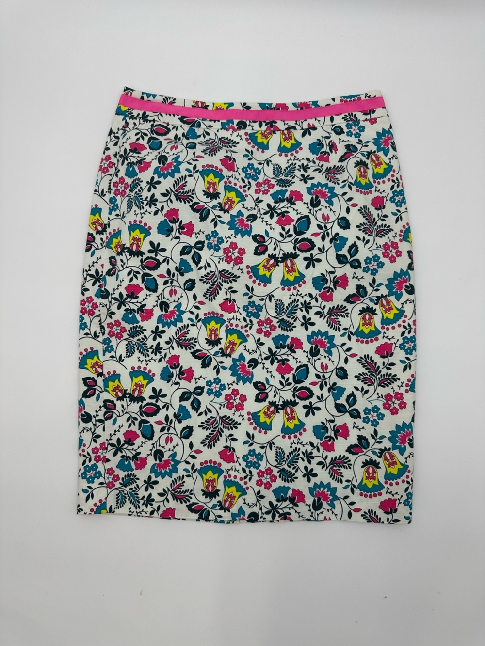 Boden  Pencil Skirt in White with Pink floral print size 6